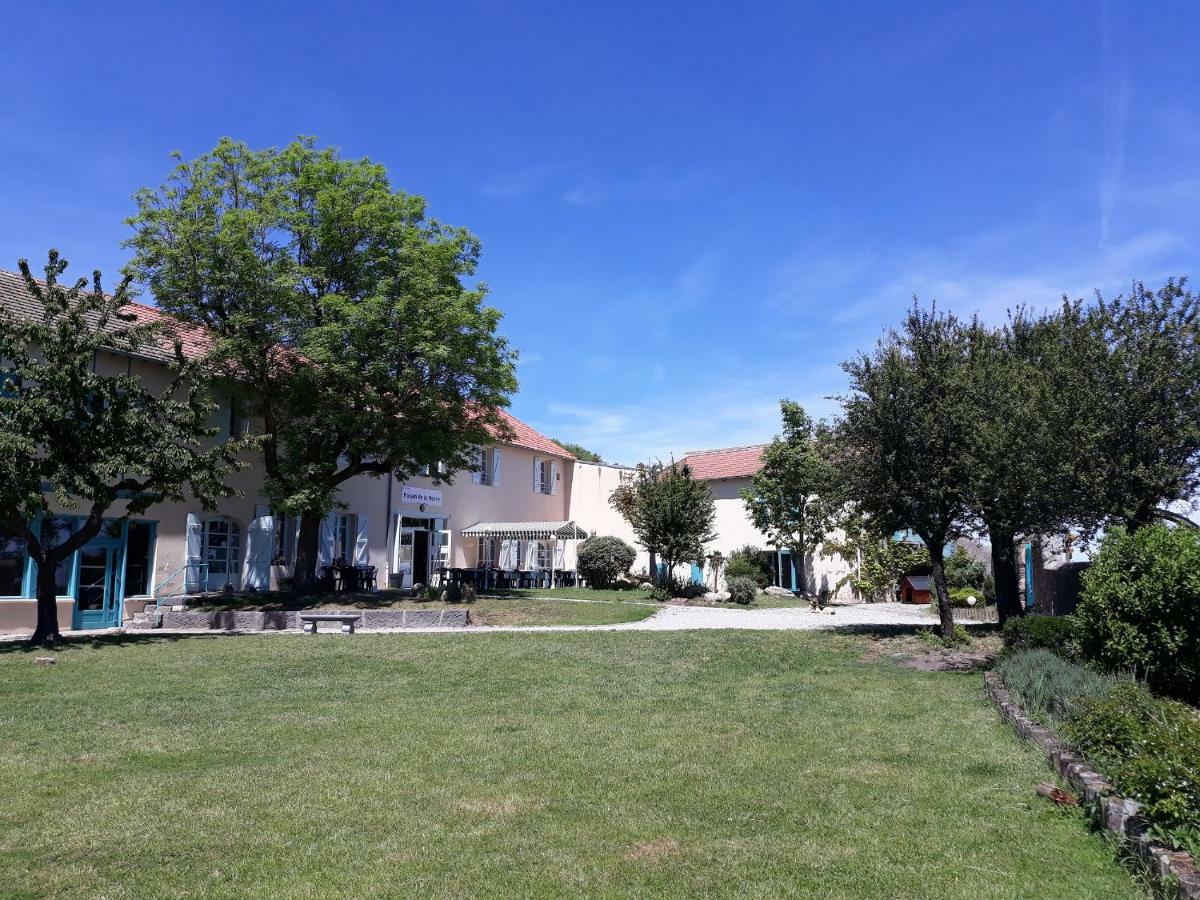 Maison De La Monne Olloix Luaran gambar