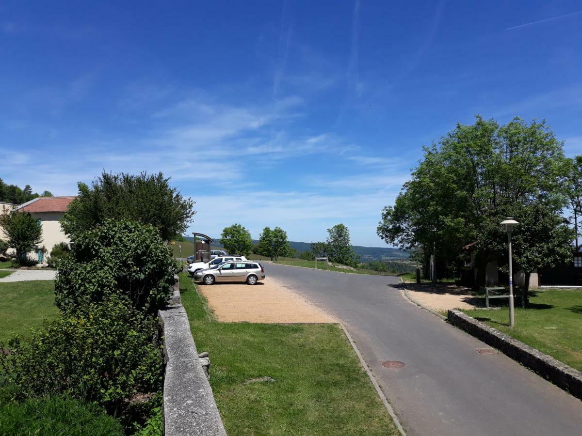 Maison De La Monne Olloix Luaran gambar